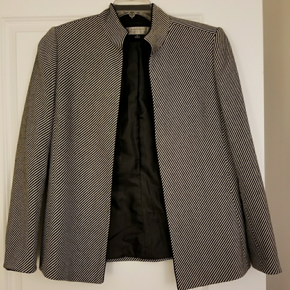 Tahari wool blazer, size 10
